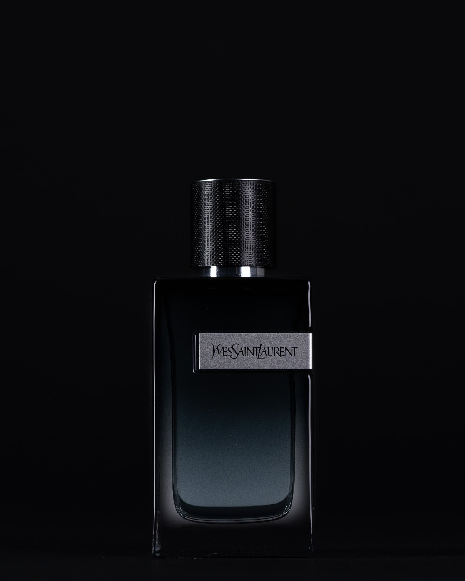 photo produit packshot parfum yves saint laurent black1